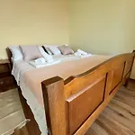 Apartman 77 With Pool And