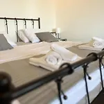 77 With Pool And Apartman *