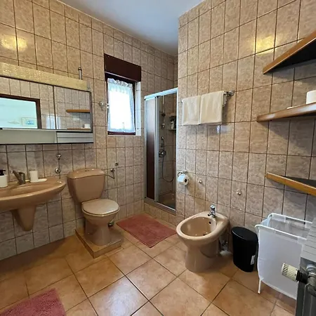 77 With Pool And Daire Starigrad Paklenica