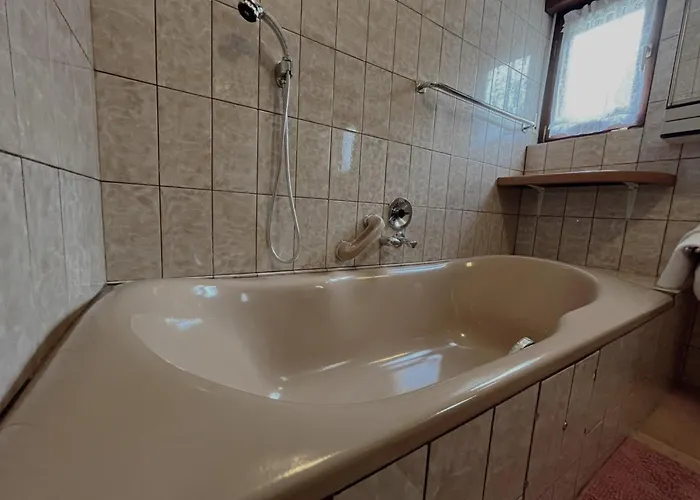 Apartamento 77 With Pool And Starigrad Paklenica